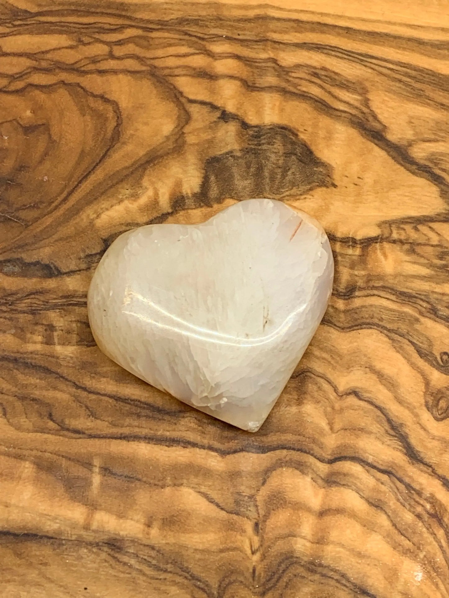 Carnelian Agate Quartz Puffy Heart, Beautiful, Polished, Creativity Stone, Passion, Manifesting Abundance (Approx. 1 3/8") HRT-0224 Shop Wholesale Crystals