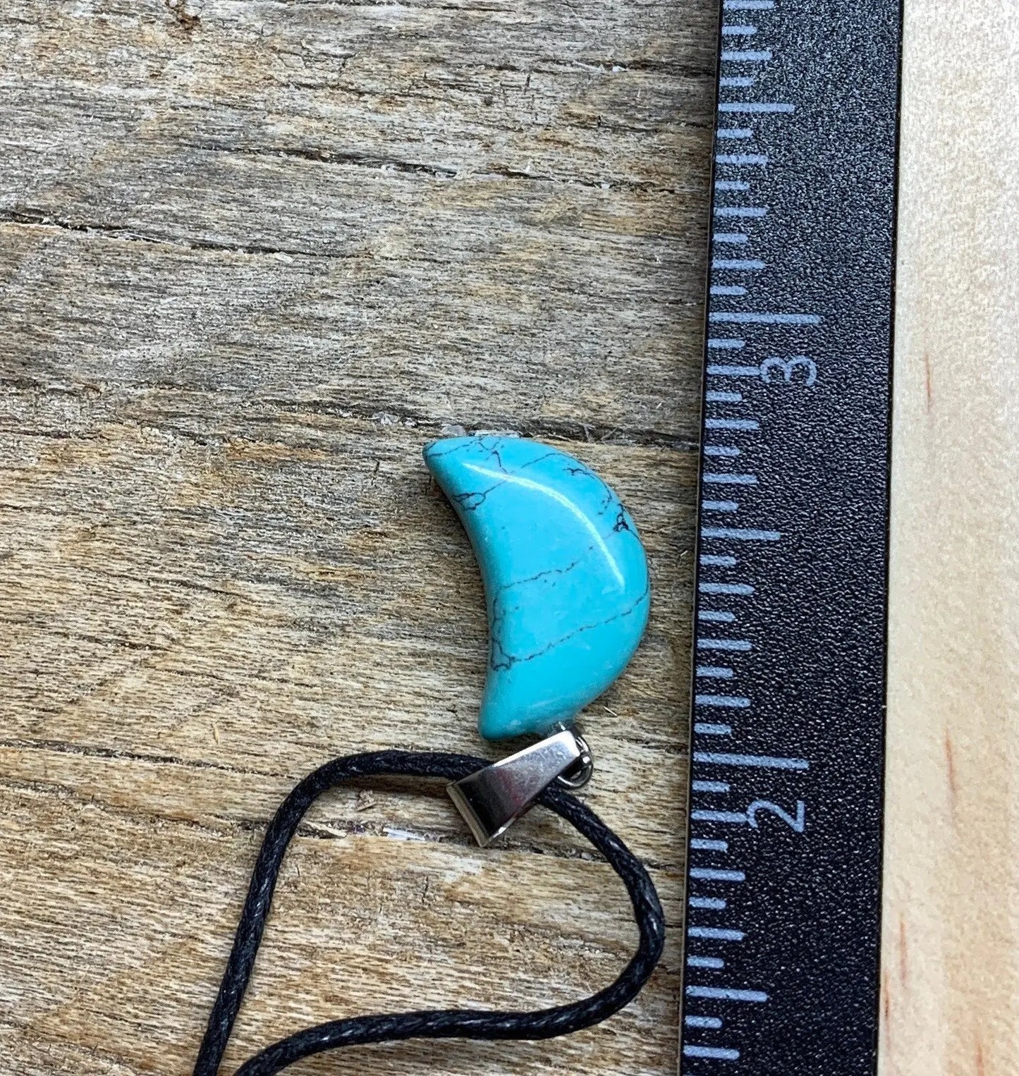 Blue Howlite Moon Necklace HOT-0595 Shop Wholesale Crystals