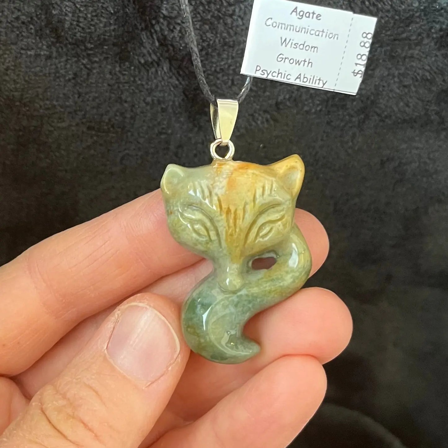 Agate Carved Fox Necklace WN-0085 - Shop Wholesale Crystals