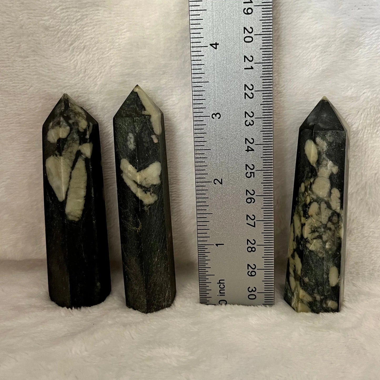 Chrysanthemum Obelisk, 1 pound, (Approx. 3”-4”) WO-0026 - Shop Wholesale Crystals