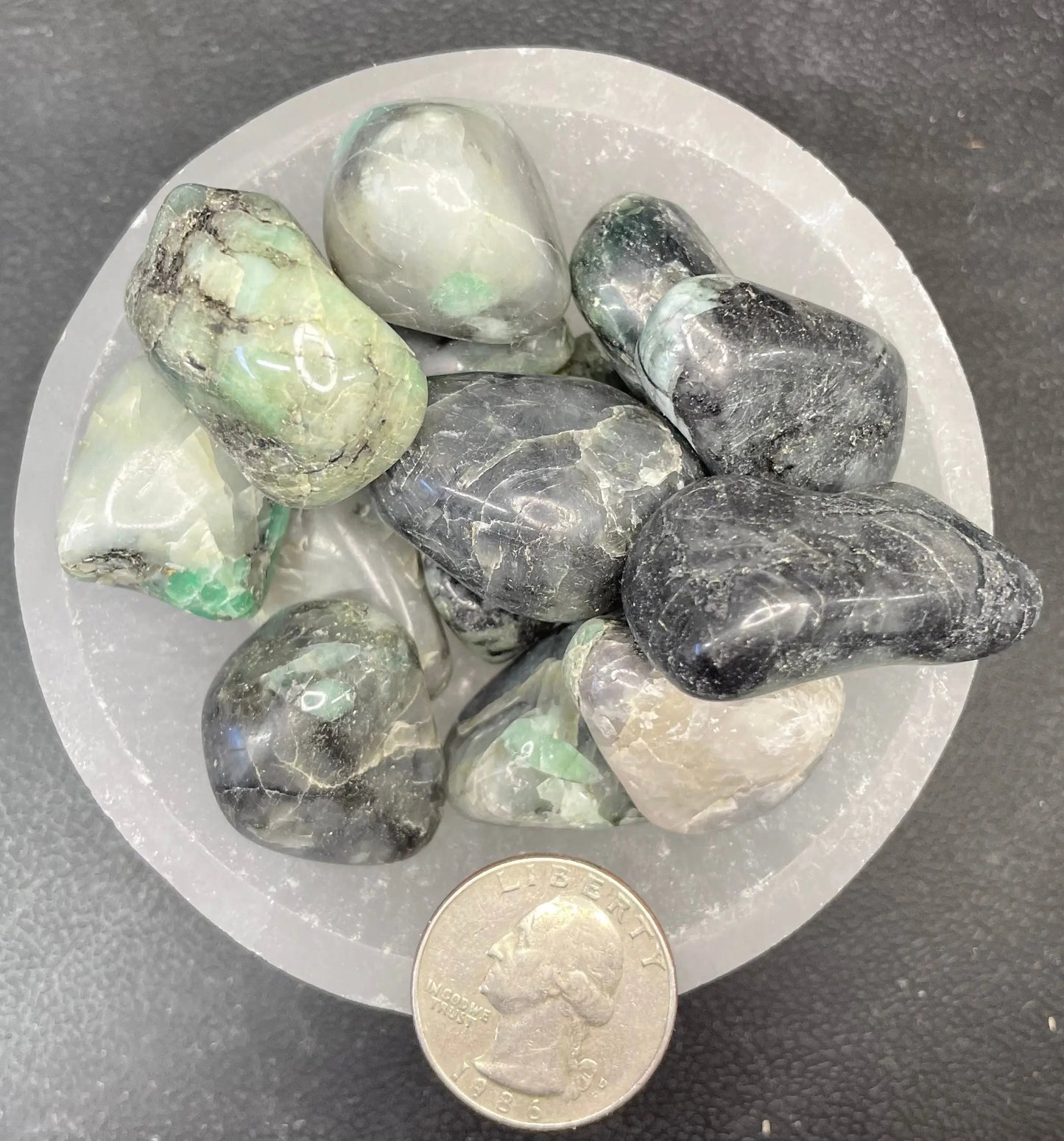 Emerald Tumbled Stone, 1 Pound Bag (Approx. 20-35 mm) WT-0047 - Shop Wholesale Crystals