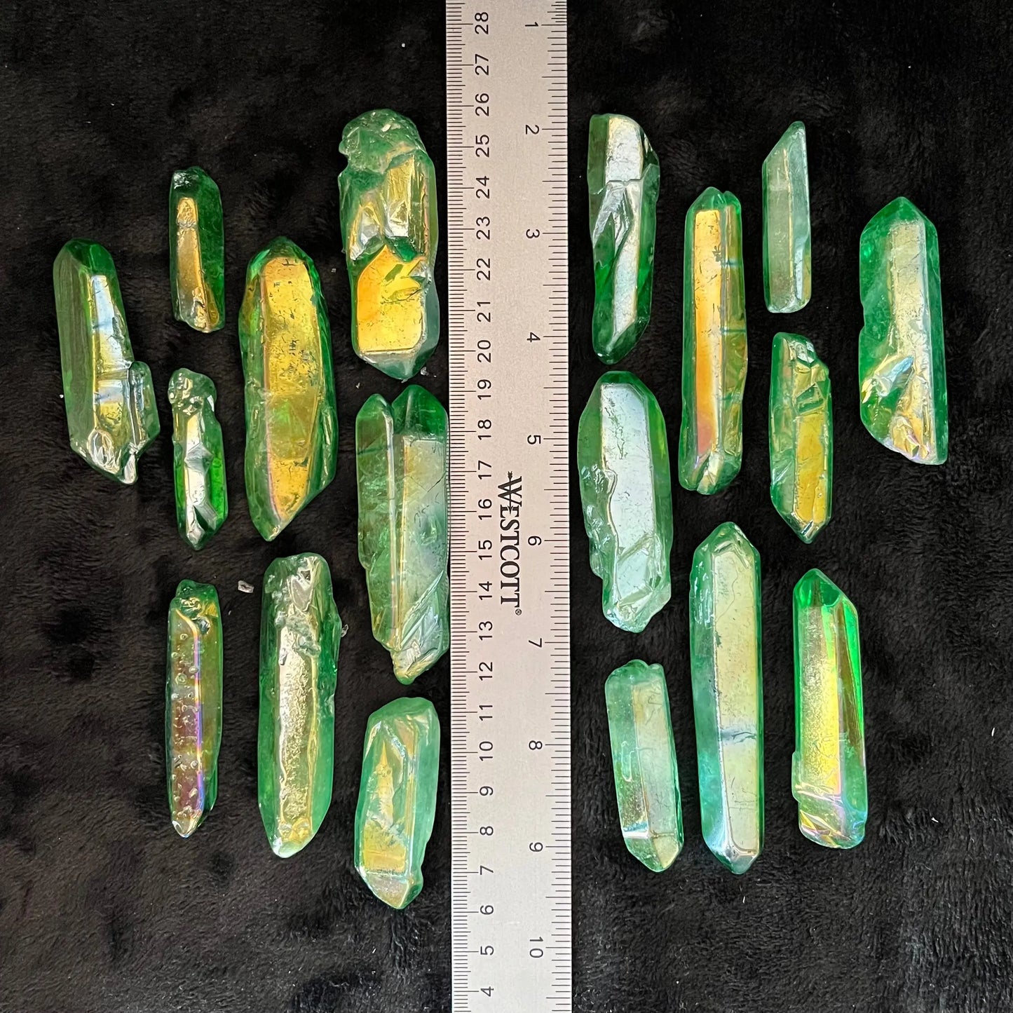 Green Aura Quartz Points, 1 pound lot, WC-0017 - Shop Wholesale Crystals