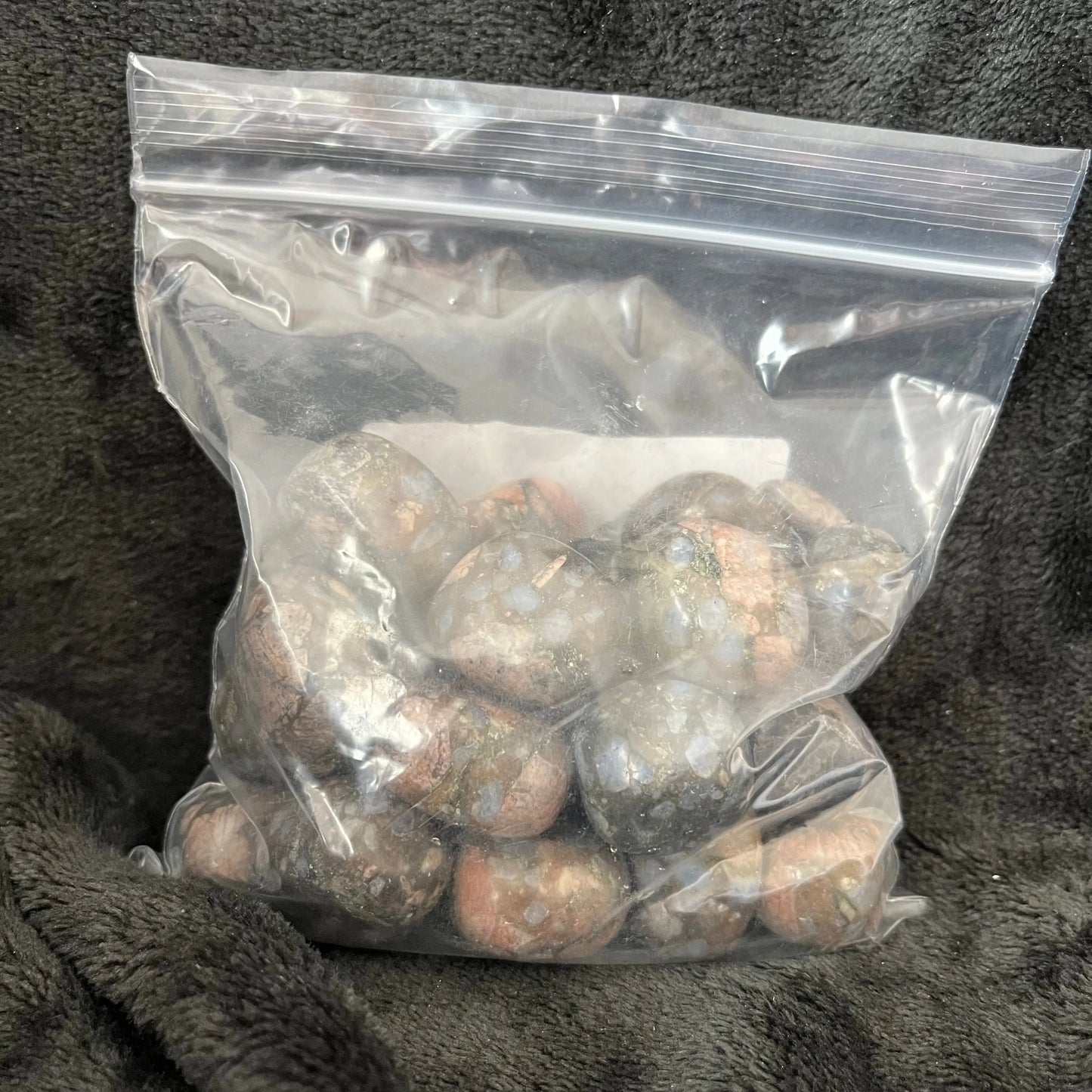 Que Sera Tumbled Stone, 1 Pound Bag (Approx. 20-30mm) WT-0112-A - Shop Wholesale Crystals