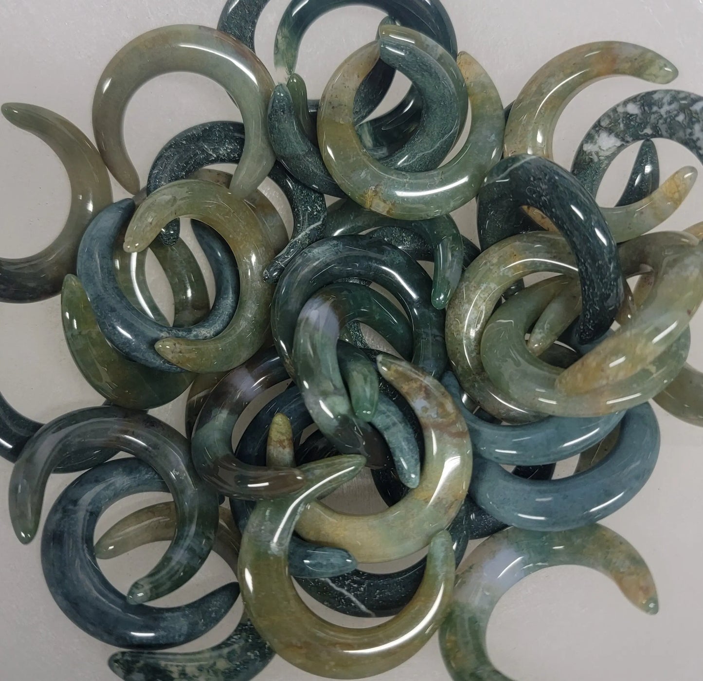 Moss Agate Crescent Moon, Carved 0091 Shop Wholesale Crystals