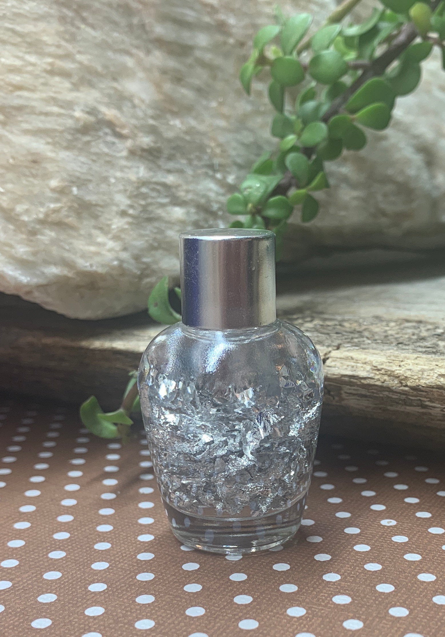 Silver Flake Treasure Bottle MYS-0003 – Shop Wholesale Crystals