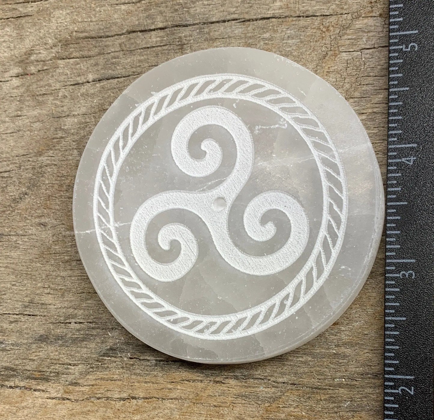 Triskelion Symbol Etching S-0031 Triple Swirl 2 3/4” Shop Wholesale Crystals