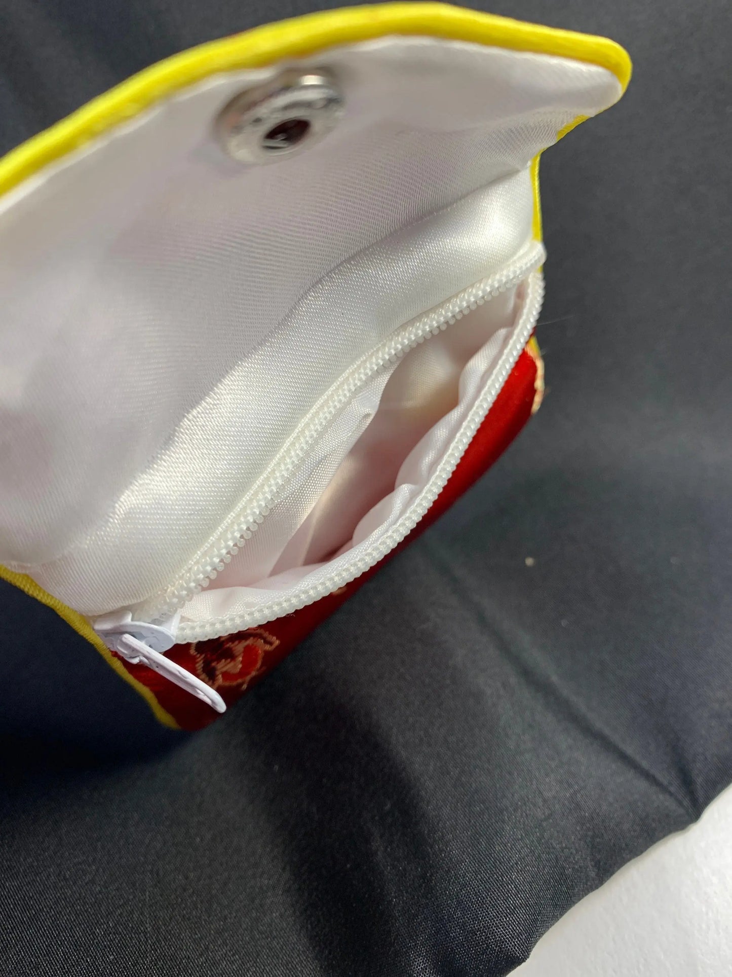 Red Snap Bag (Approx. 3 1/4" x 2 5/8") BAG-0002 Shop Wholesale Crystals
