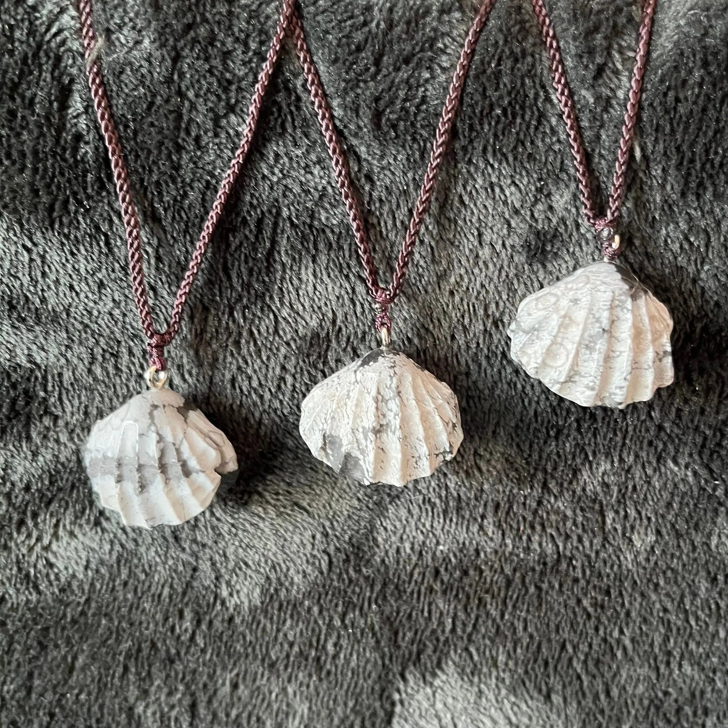 Snowflake Obsidian Seashell Necklace NCK-2852 Shop Wholesale Crystals