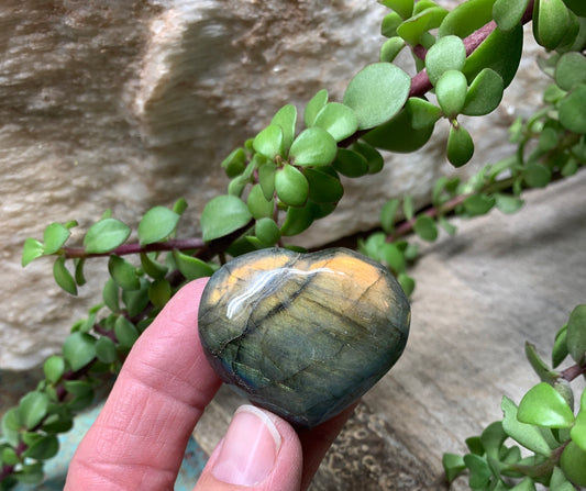 Labradorite Heart (Approx. 1 1/2” wide) Healing Iridescent Blue Feldspar, Flash, Stone for Wire Wrapping HRT-0086