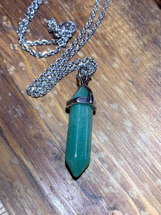 Green Aventurine Crystal Point Necklace                  NCK-0286