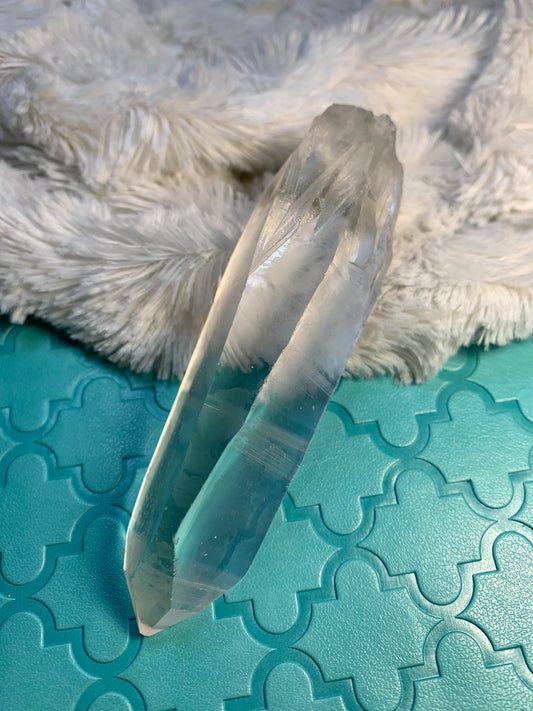 Lemurian Seed Quartz      CRY-0075