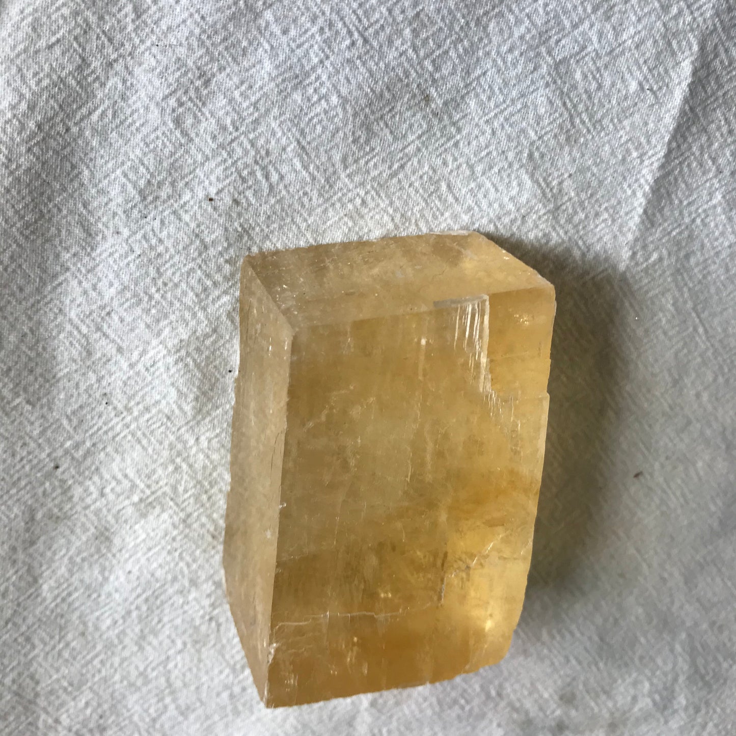 Honey Optical Calcite (2 1/5"x 1 2/5") Supply for Crystal Grid or Crafts CRY-052