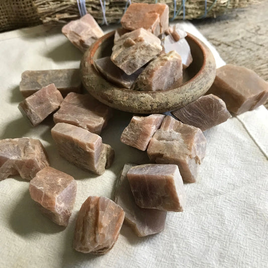 Raw Peach Moonstone, One Crystal (Approx 1 1/2"), Peach Stones, Supply for Crystal Grid or Crafts 0123 Shop Wholesale Crystals
