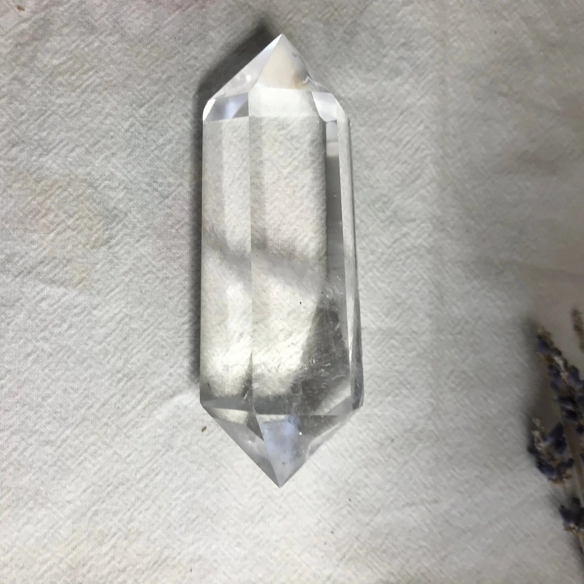 Quartz Crystal Wand,  3 3/5" x 1 1/3" Clear Quartz Crystal, Healing Stone for Crystal Grid or Crafts Shop Wholesale Crystals