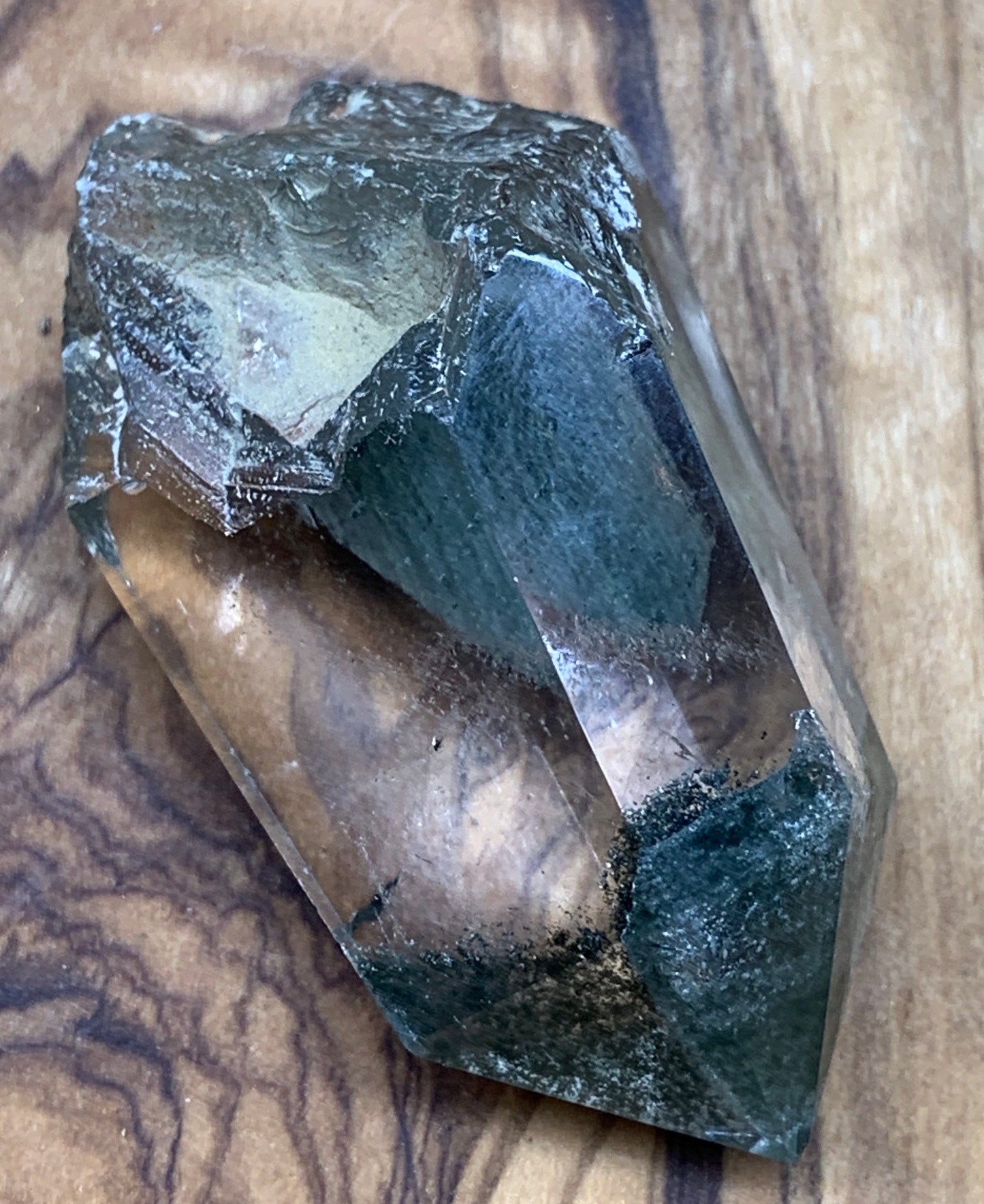 Phantom Chlorite Quartz Crystal.             Healing Stone for Physical Cleansing CRY-0349