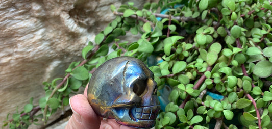 Titanium Aura Quartz Skull  FIG-0060