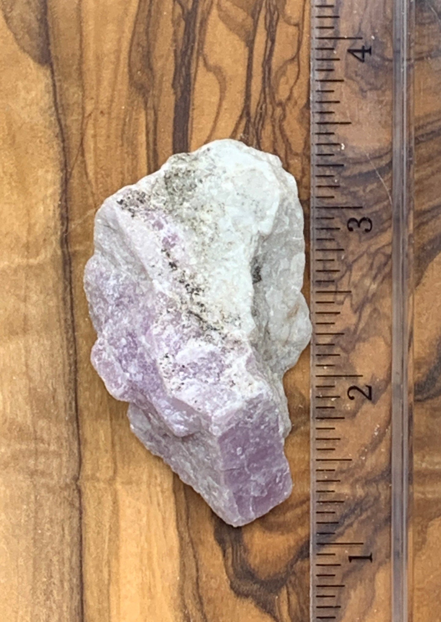 Kunzite Raw Stone RAW -0004