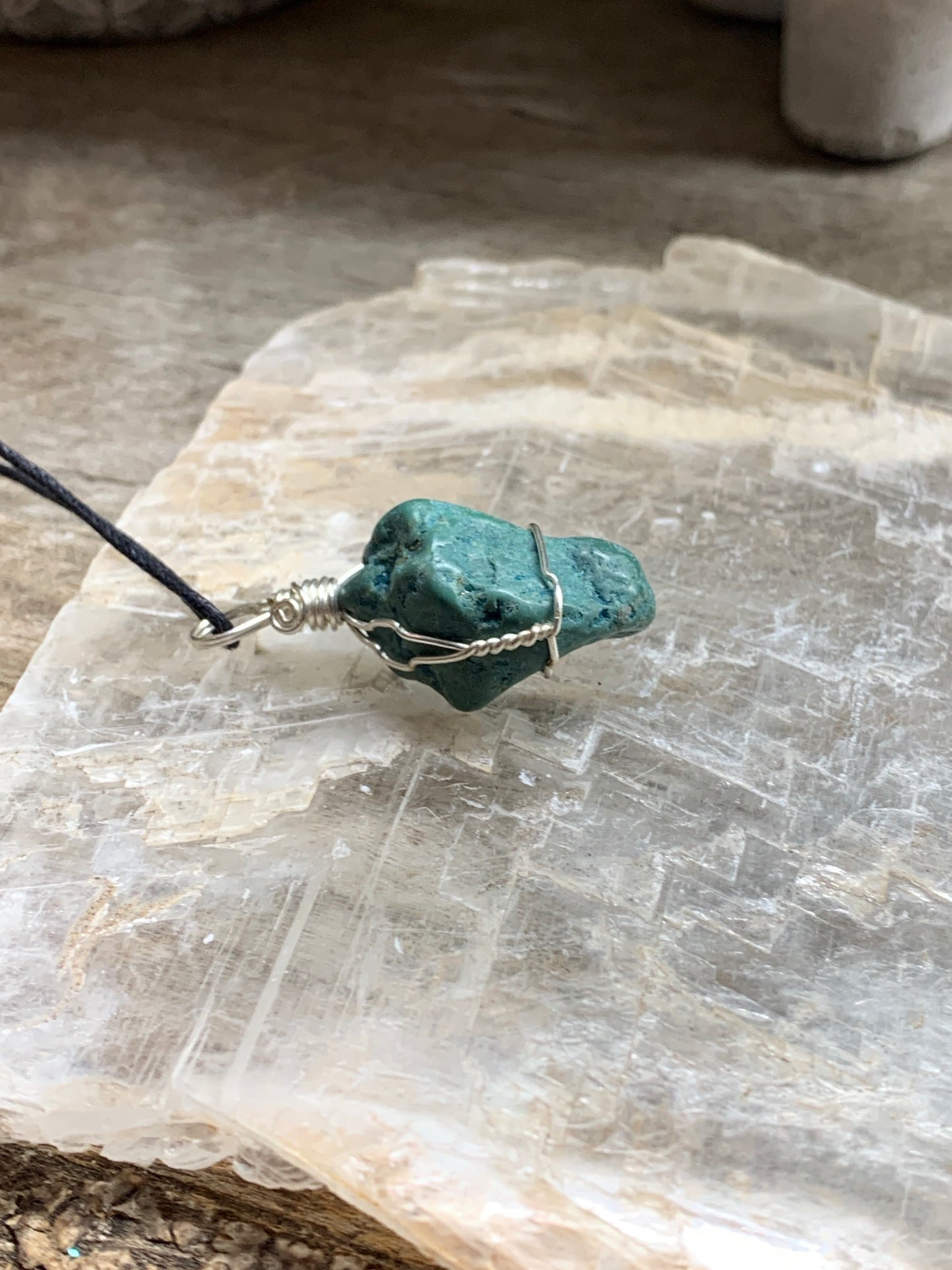 Turquoise Wire Wrapped Necklace  HOT-0389