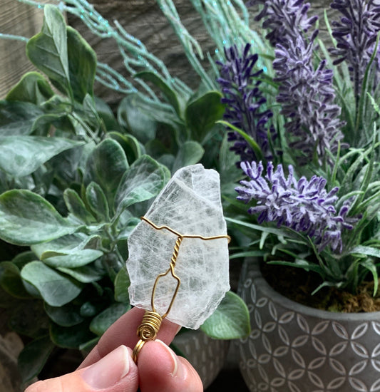 Celestite Wire Wrapped Necklace  HOT-0384