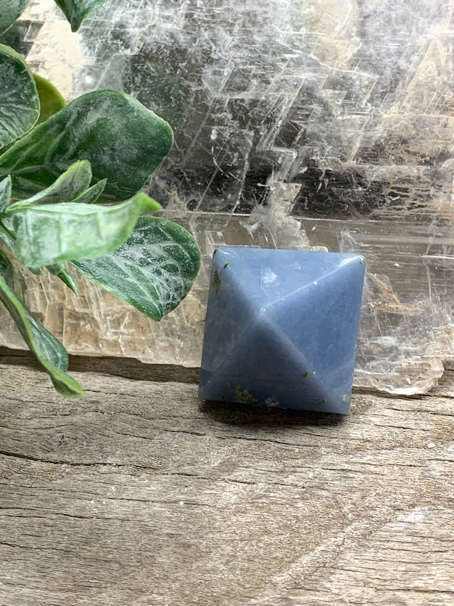 Angelite Pyramid PYR-0032