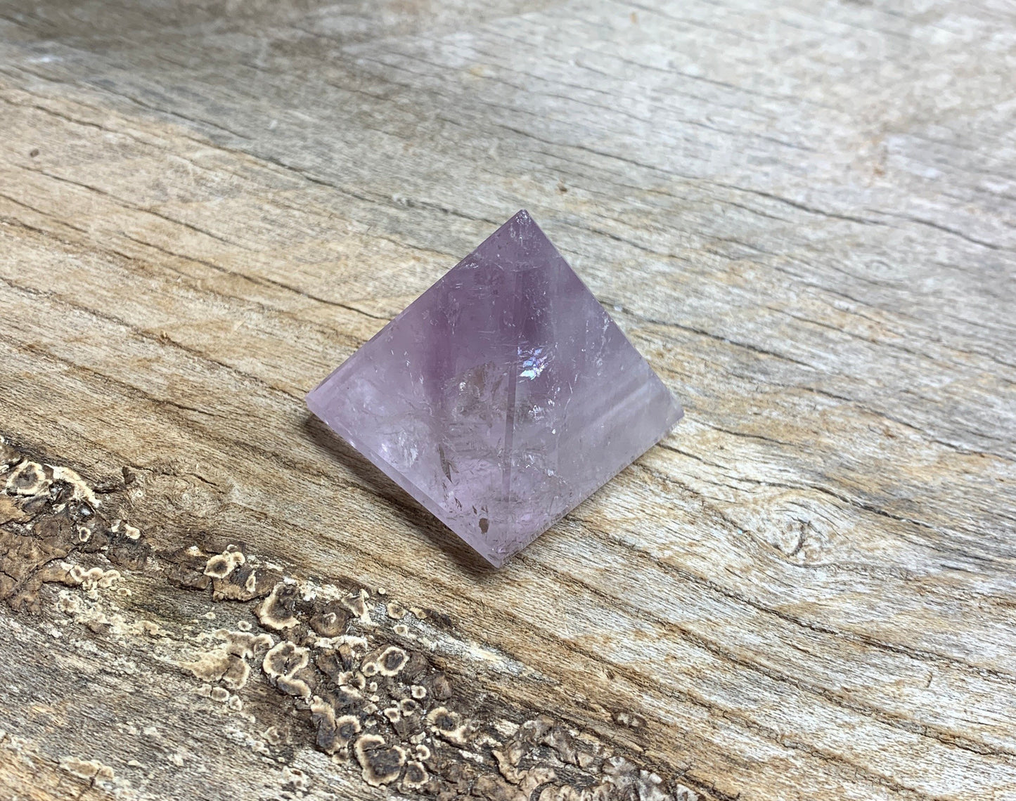 Amethyst Pyramid PYR-0087