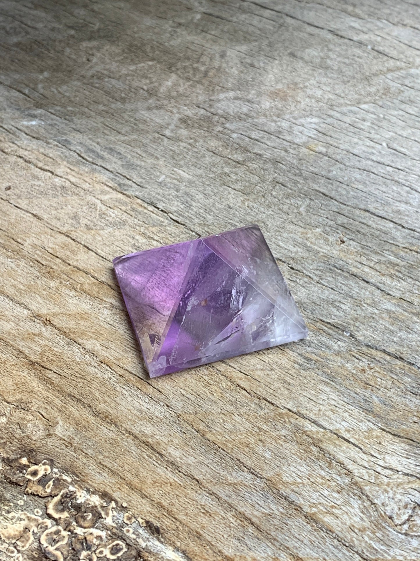 Amethyst Pyramid PYR-0068