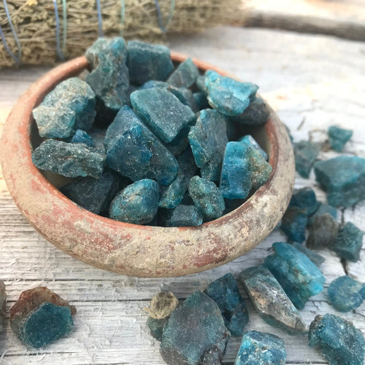 Raw Blue Apatite, One stone (1/2 to 1" long), Rough Teal Blue Healing Crystal 0157 - Shop Wholesale Crystals
