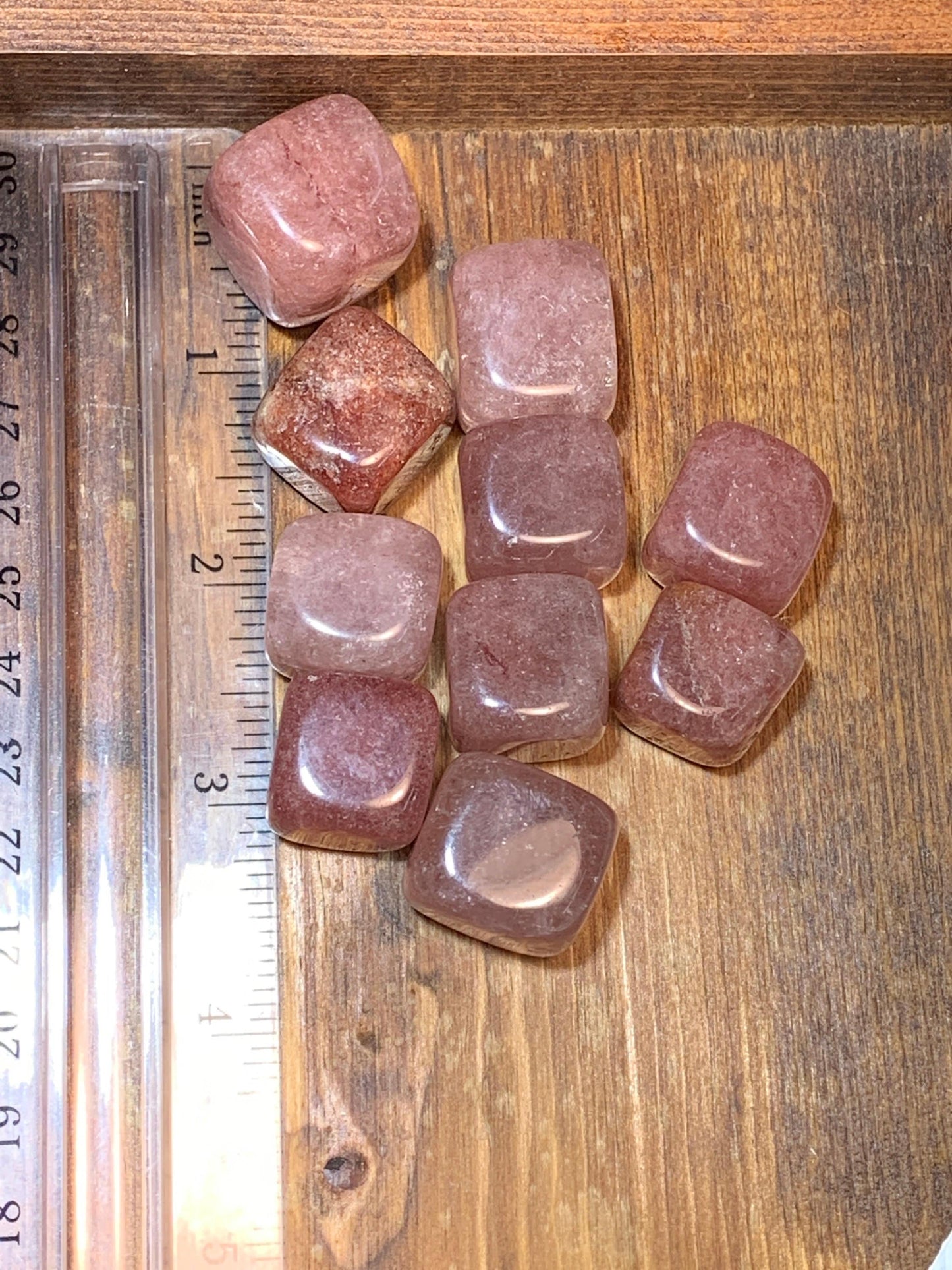 Strawberry Quartz Cube Polished 0630