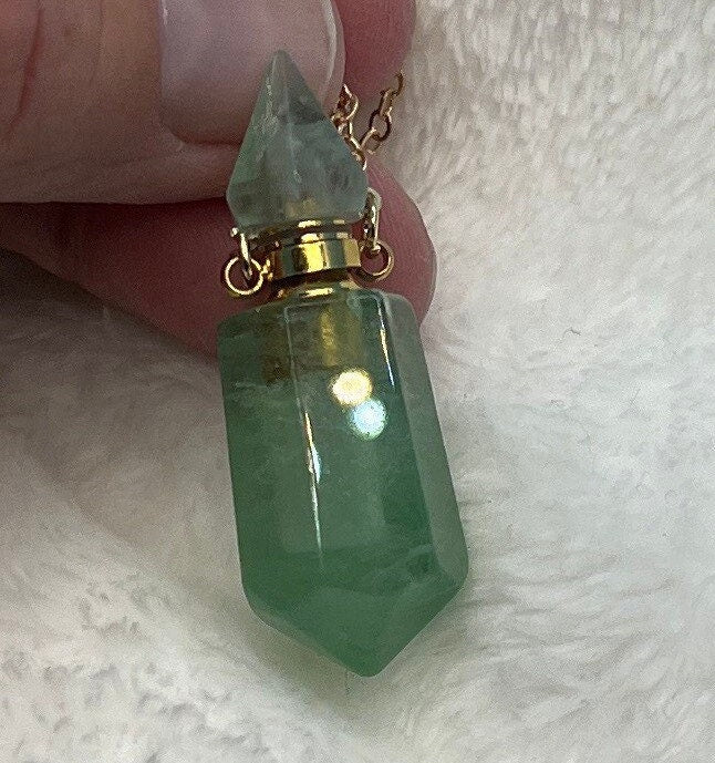 Green Aventurine Faceted Potion Bottle Necklace with Screw On Cap NCK-2644