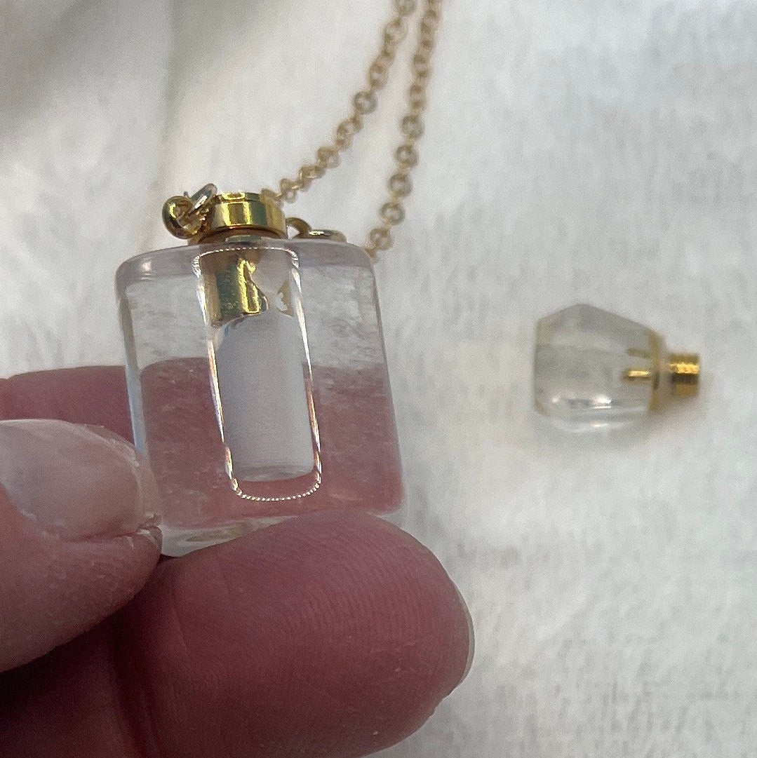 Clear Quartz Potion Bottle NCK-2653