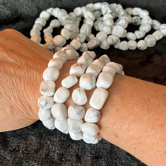 White Howlite Chunky Pebble Bracelet BRC-O210 Shop Wholesale Crystals