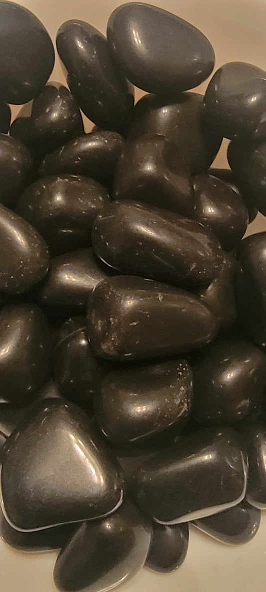 Black Agate #1 Tumbled Stone, 1 Pound Bag (Approx. 20-30 mm) WT-0015