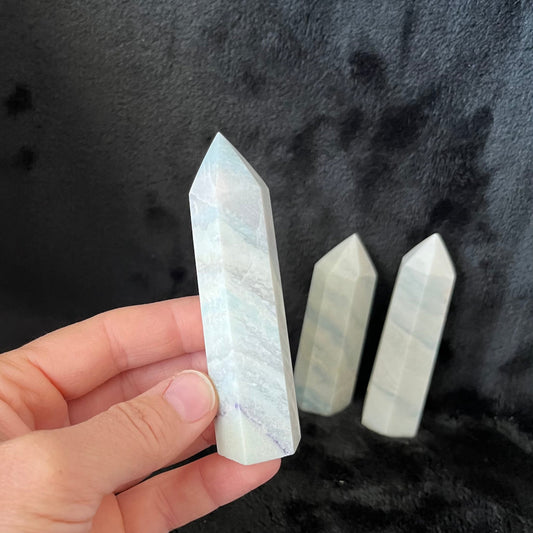 Blue Onyx Obelisk , 1 pound, WO-0030