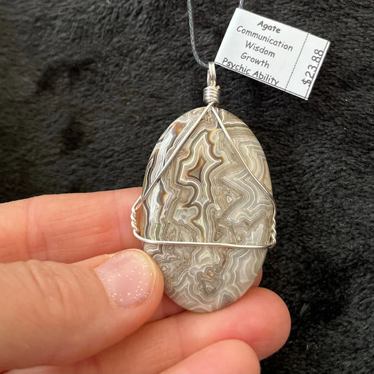 Crazy Lace Agate Wire Wrapped Necklace WN-0175 - Shop Wholesale Crystals