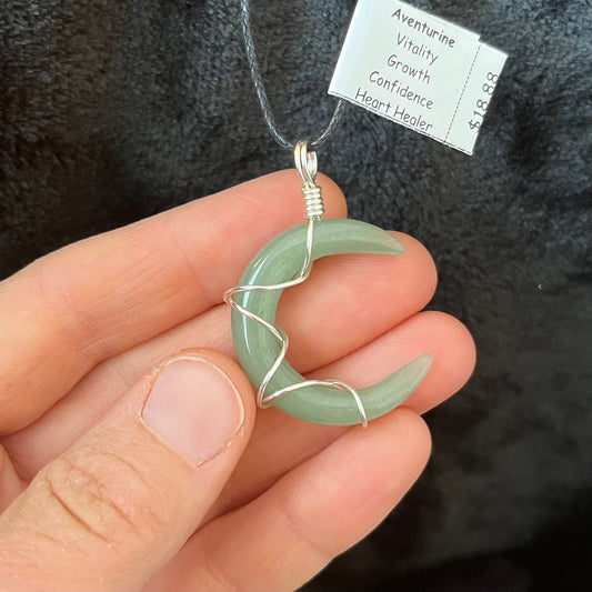 Green Aventurine Crescent Moon Wire Wrapped Necklace WN-0078