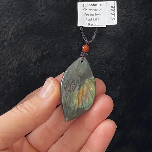 Labradorite Caboschon Necklace WN-0020 - Shop Wholesale Crystals