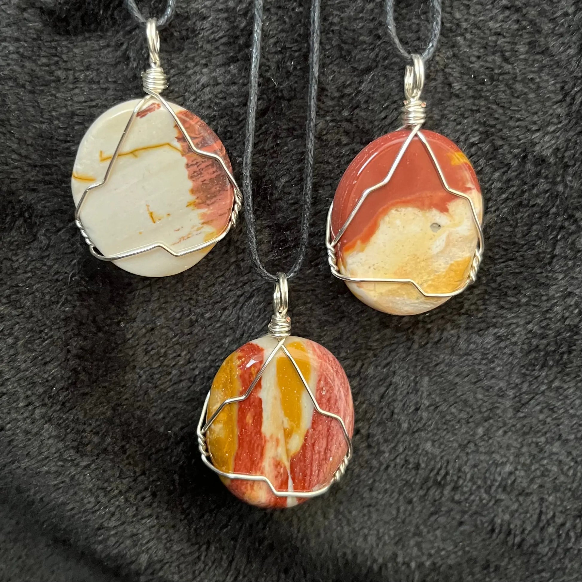 Mookaite Jasper Disk Wire Wrapped Necklace WN-0197 - Shop Wholesale Crystals