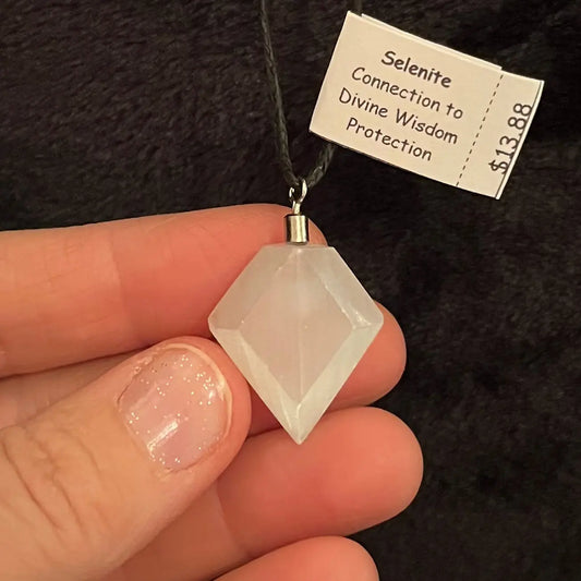 Selenite Diamond Necklace WN-0140 - Shop Wholesale Crystals