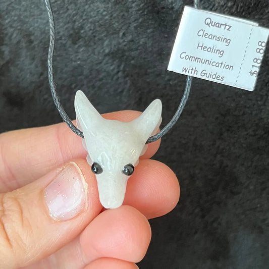 Snow Quartz Wolf Necklace WN-0150 - Shop Wholesale Crystals