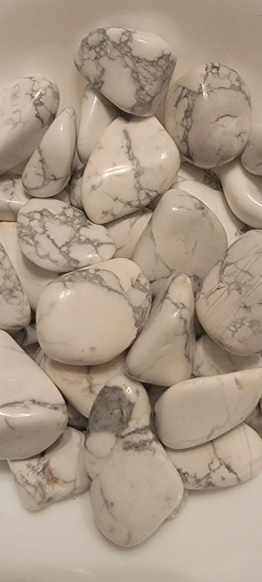 White Howlite Tumbled Stone, 1 Pound Bag (Approx. 20-30 mm) WT-0069 - Shop Wholesale Crystals