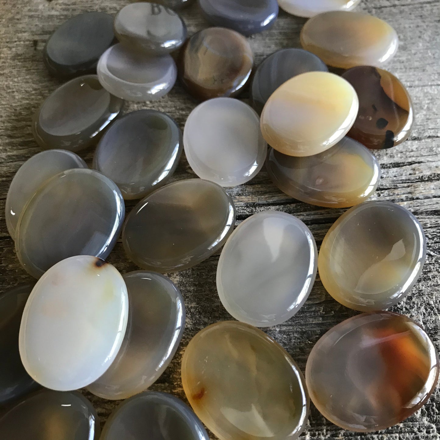 Agate Worry Stone (Approx1 3/4" x 1 3/8")  Polished Stone for Wire Wrapping or Crystal Grid Supply 0260