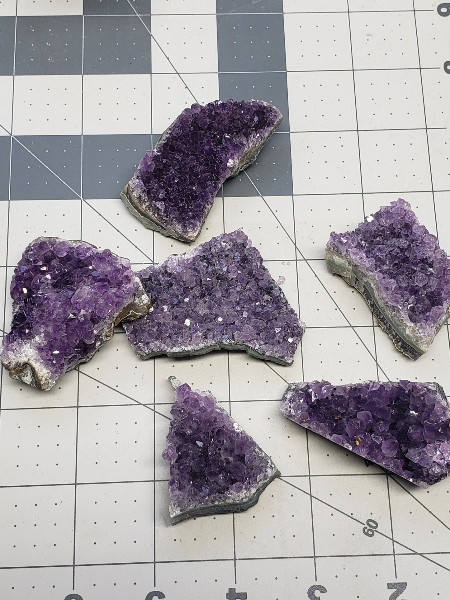 Amethyst Cluster, (Approx 1 - 1 1/2") 1290