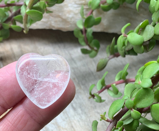 Clear Quartz Heart  25mm 0555