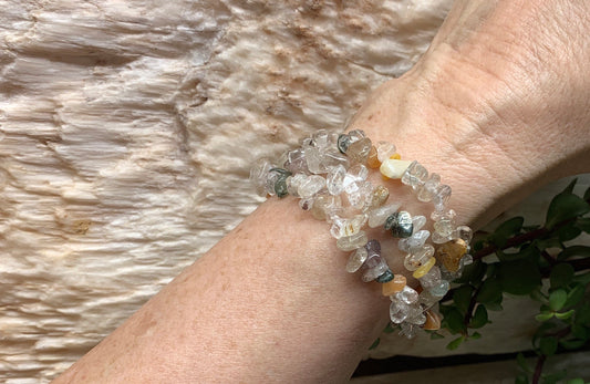 Golden Rutile Quartz Chip Bracelet BRC-0100