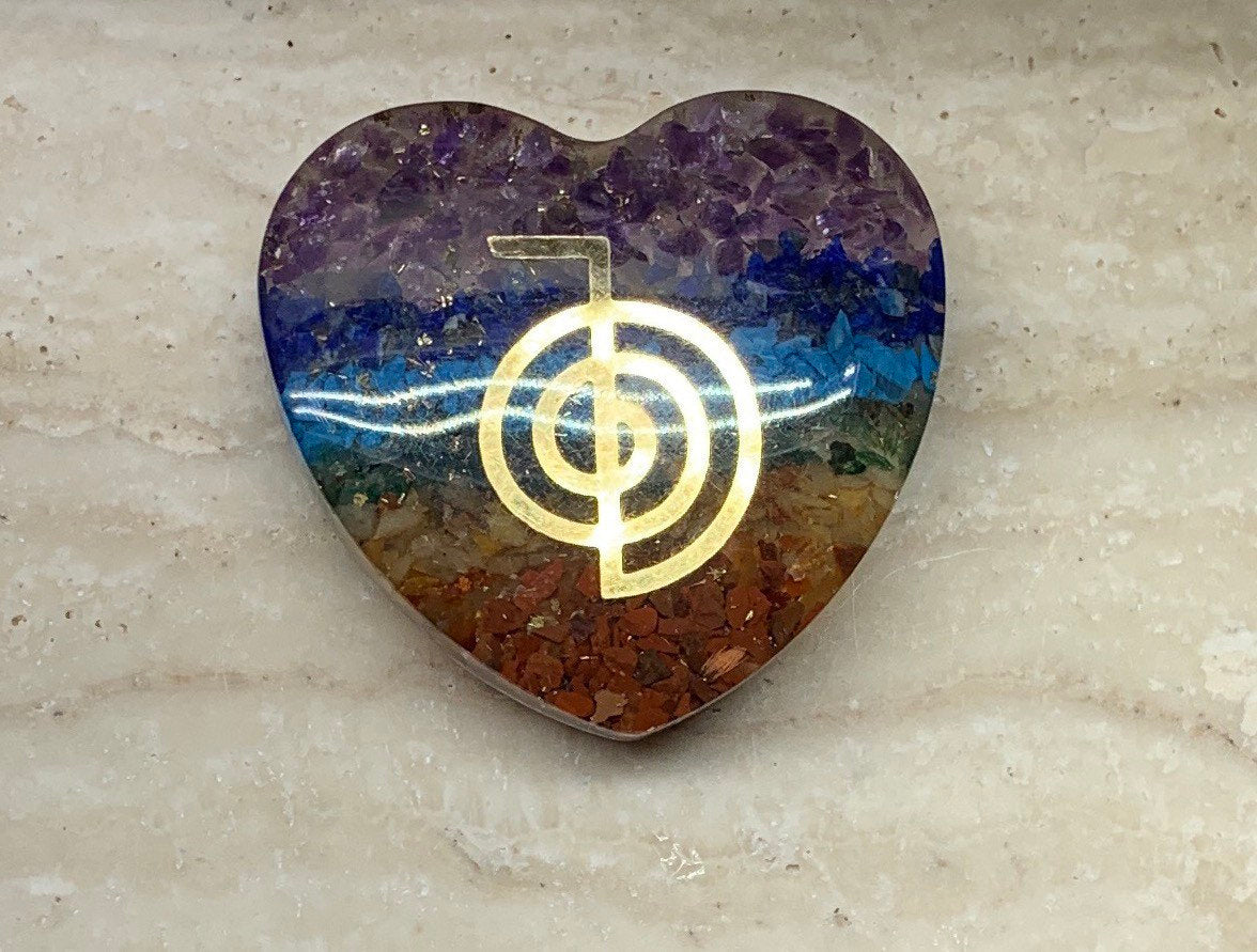 Reiki Chakra Organite Heart 2” 1591 (Crystals Imbedded in Resin)