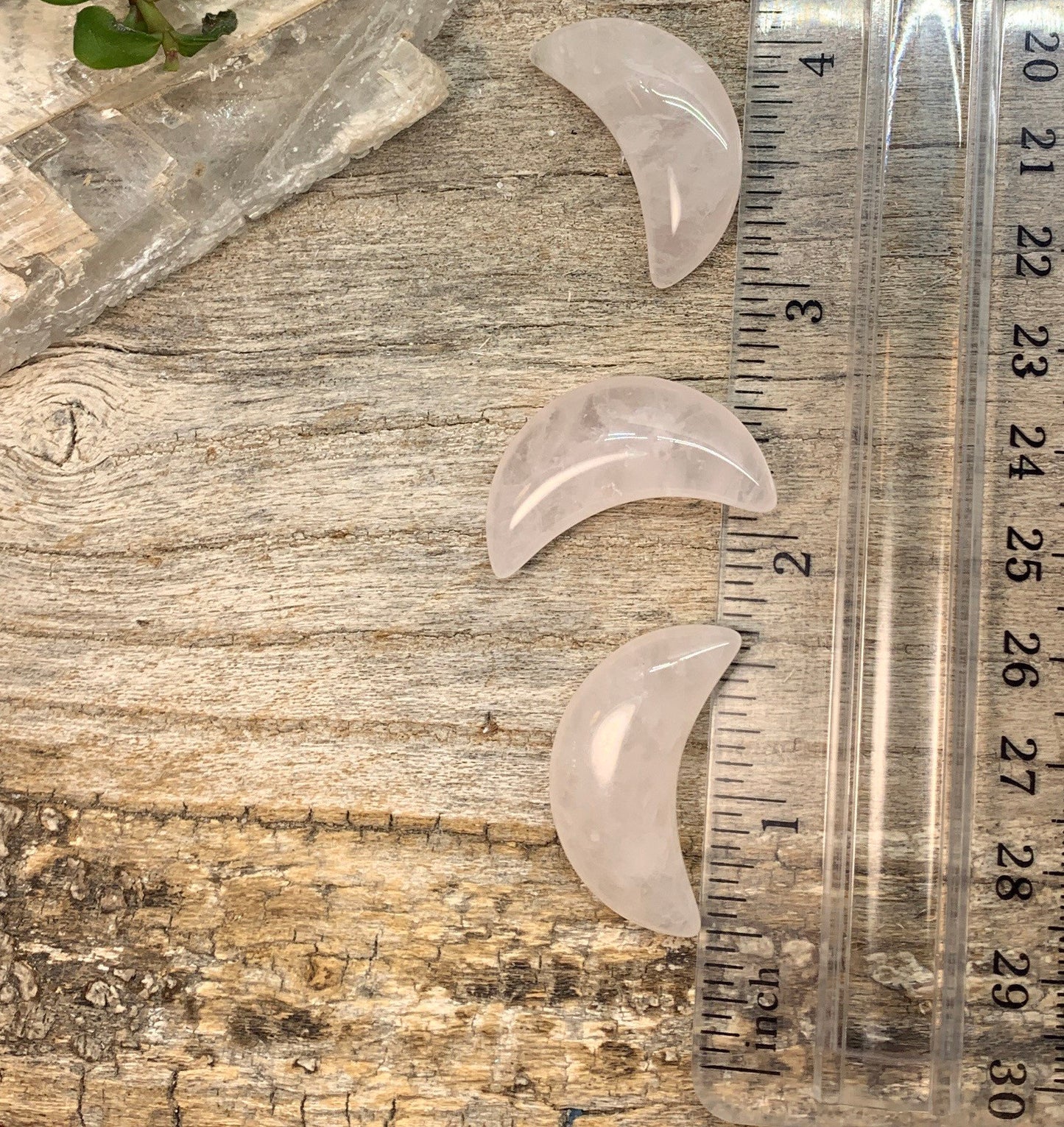 Rose Quartz Carved Moon (Approx 1 1/8" Long) 0086