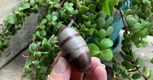 Shiva Lingam Stone (Approx 1 1/2"- 1 3/4") 0594