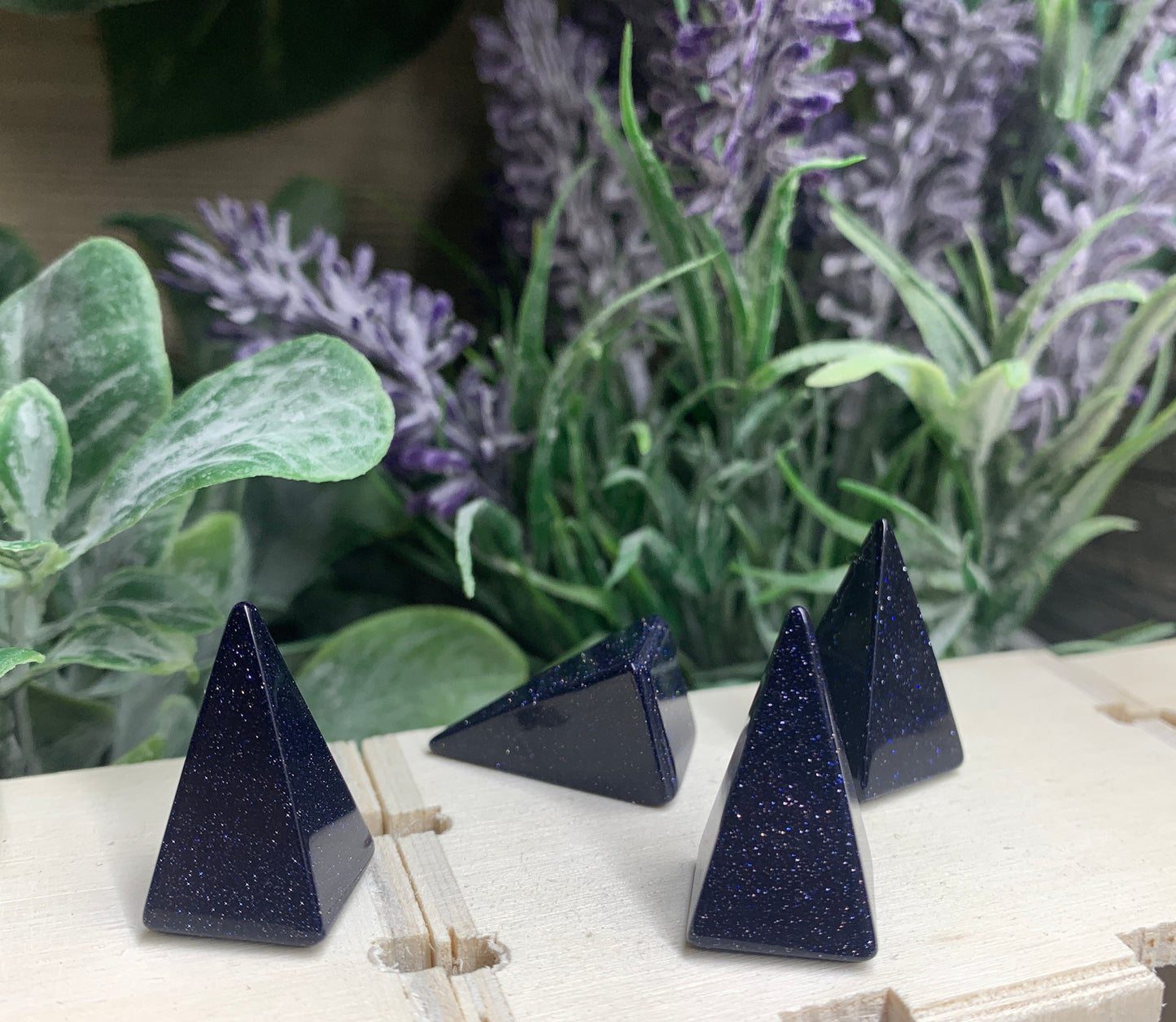 Blue Goldstone Pyramid 1” 0312