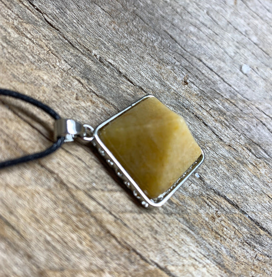 Yellow Quartz Pyramid Necklace NCK-1081