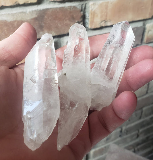 Natural Clear Quartz Crystal, (Approx  1 5/8" to 3 1/2" long) One Crystal, Metaphysical Quartz Rough 0475